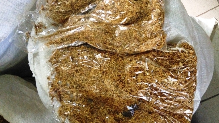 1 830 кг нарязан тютюн без бандерол пакетиран в 10 плика