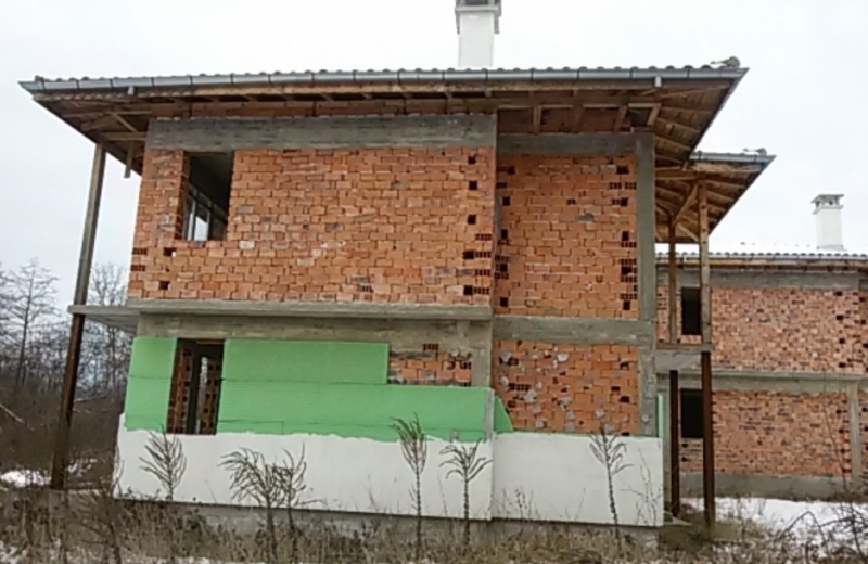 Разпродават на търг четири къщи за селски туризъм /снимки/