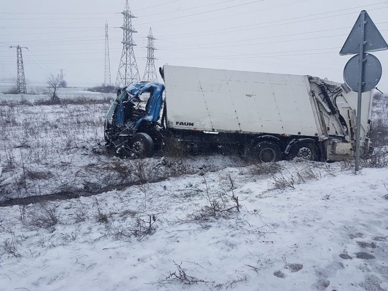 Появиха се първи снимки от ужасяващата катастрофа която в късния