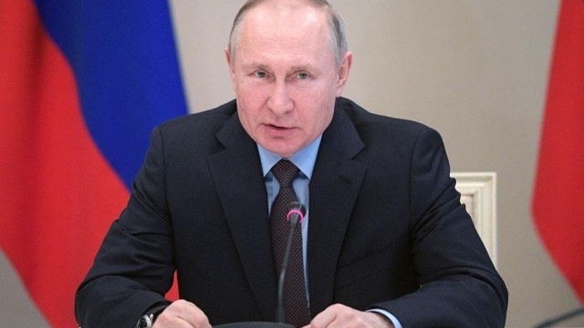 Русия удължи периода на принудителна отпуска Президентът Путин обяви че
