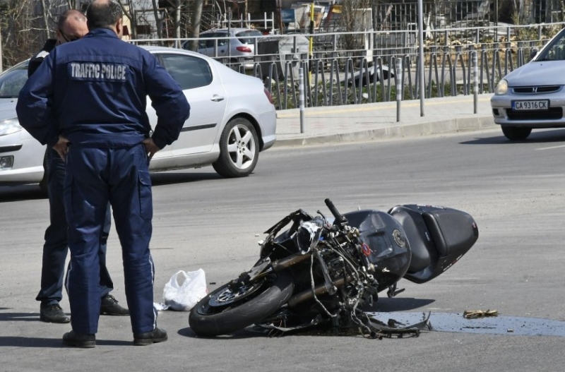 Моторист е загинал в тежка катастрофа във Врачанско, научи ексклузивно