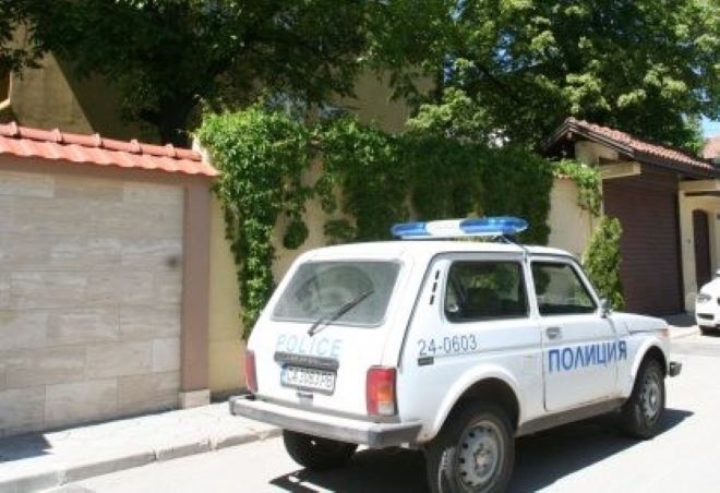 Удар на полицията! Откриха наркотици във Враца и Оряхово, има задържани
