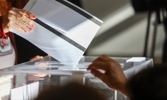 38 288 са потвърдените заявленията за гласуване извън страната подадени