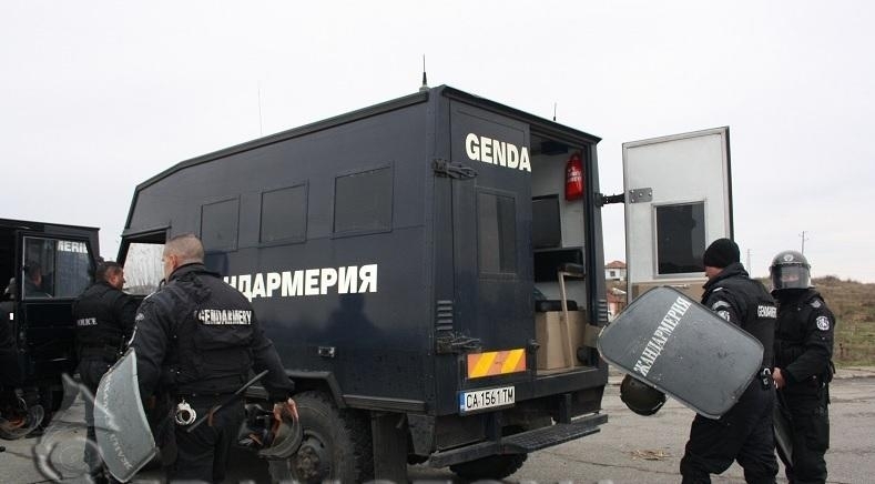 В деня на балотажа жандармерия охранява врачанското село Галиче Има