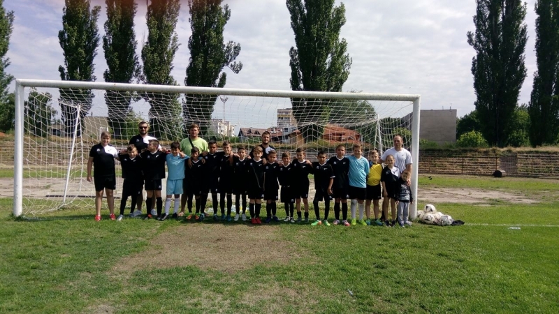 Завърши изключително успешният сезон при Футбол 9 на отбора на