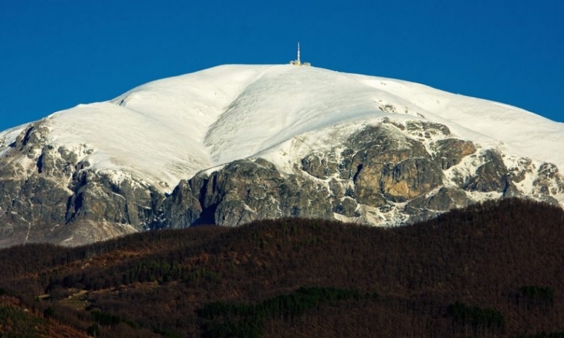 16 градуса бяха измерени в 8 часа тази сутрин на връх Ботев