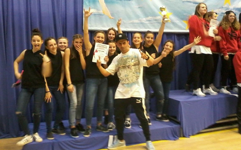 Танцова формация Dance machine при Общински младежки дом Монтана