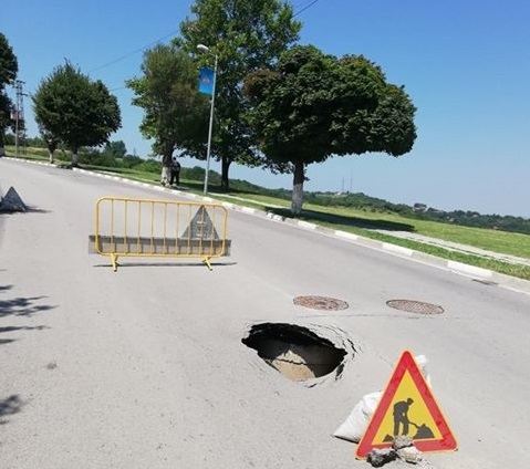 Прясно ремонтирана улица в Оряхово пропадна и създаде неудобство за