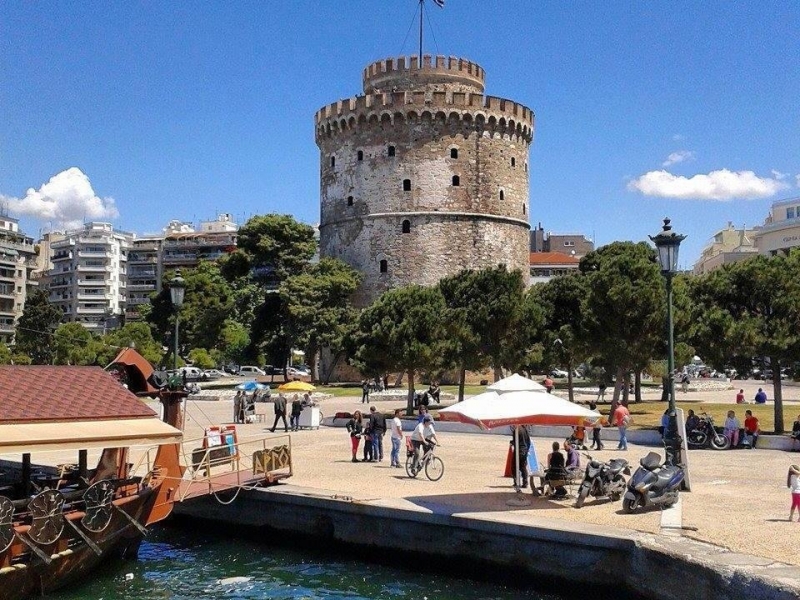 Брат и сестра в Солун близо 8 месеца са били