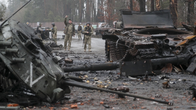 Руските сили са атакували множество селища в Източна Украйна, опитвайки
