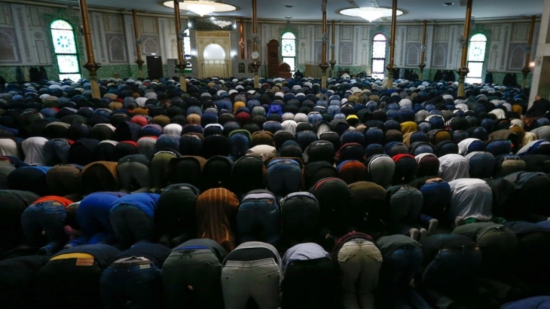 Имамът в централната джамия в Брюксел е изключително радикализиран консервативен и опасен за