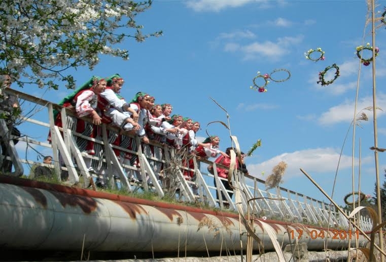 Навръх Цветница в Оряхово ще бъде пресъздаден обичаят Кумичене съобщиха