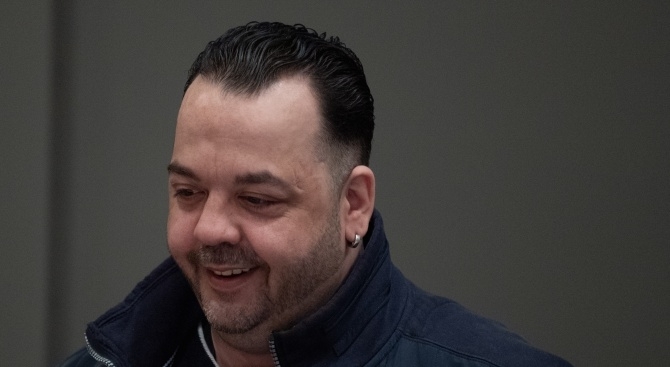 Бившият германски фелдшер Нилс Хьогел получи доживотна присъда след като