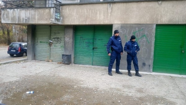 Мъж е намерен застрелян в гараж в столичния квартал Хиподрума