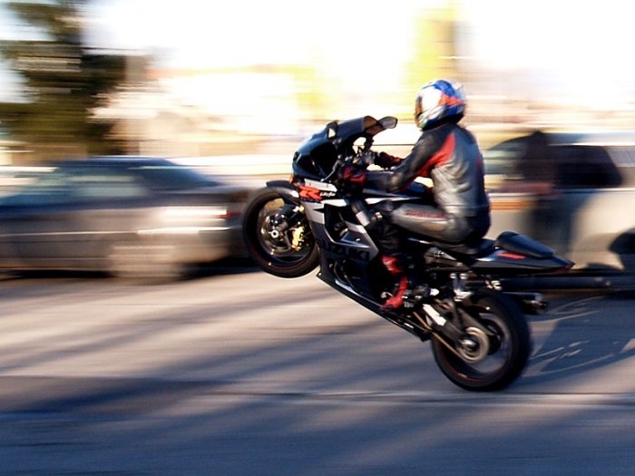 24 годишен моторист е задържан за бягство от полицейска проверка и