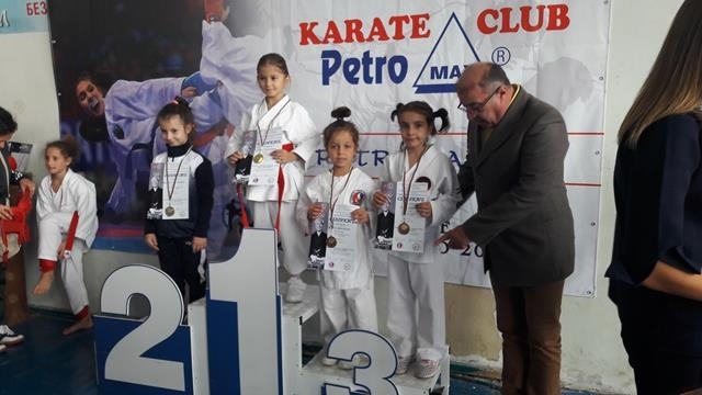 Сияна Тихолова спечели два медала от традиционния международен турнир за