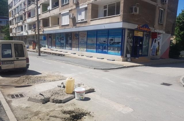 Екип от Понсстройинженеринг АД започна дейности по монтирането на допълнителни