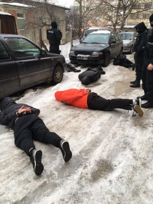 Вижте ексклузивни снимки на известните крадци които рано тази сутрин