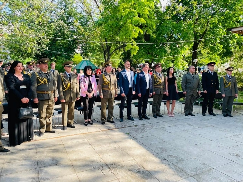 В навечерието на Деня на храбростта и празник на Българската