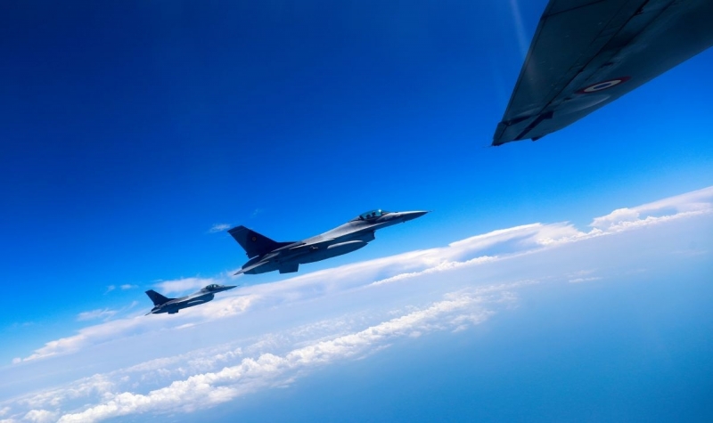 Първите бойни самолети от западни партньори може да се появят