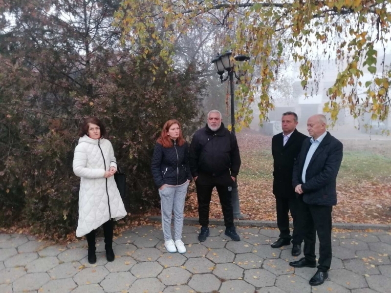 Днес в казанлъшкото село Бузовград е обявен Ден на траур