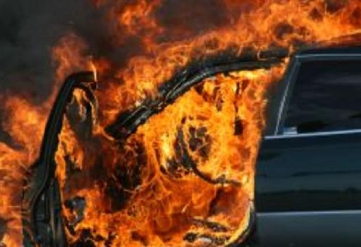 Полицията е заловила извършителите на палеж на лек автомобил Ауди