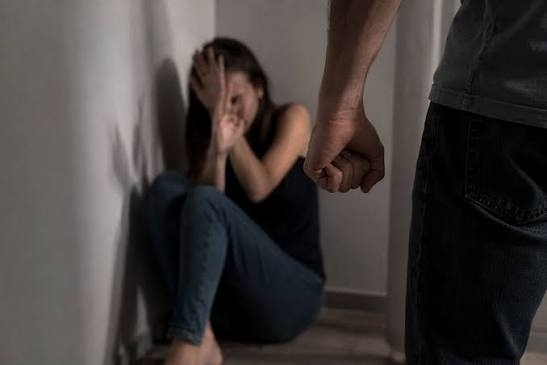 Жена е в болница след зверски побой от врачанин съобщиха