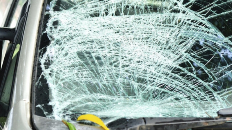 Мъж е атакувал лек автомобил Ауди във Враца и е
