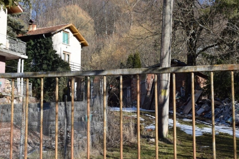Случаят "Петрохан-Околчица": Деян Мексиканеца продава къщата в Гинци /снимка/