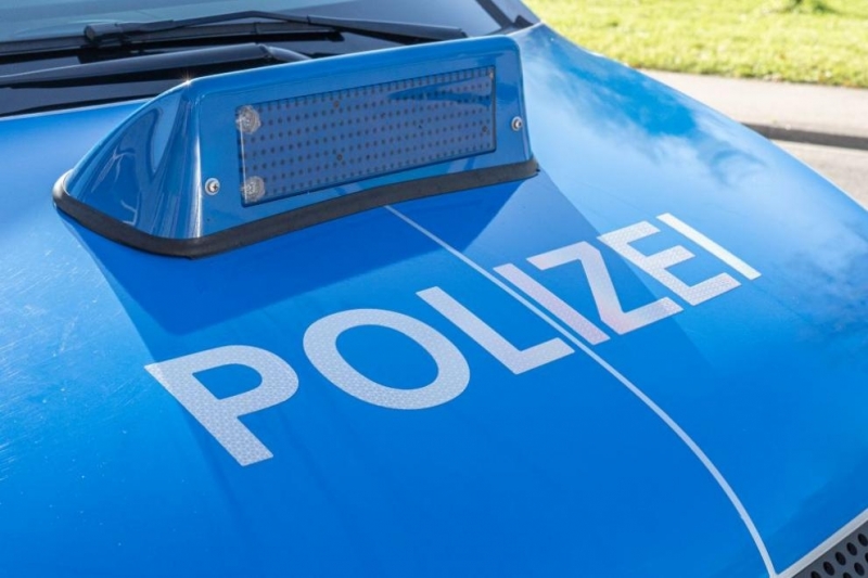 Германски следователи арестуваха 10 души при обиски в цялата страна