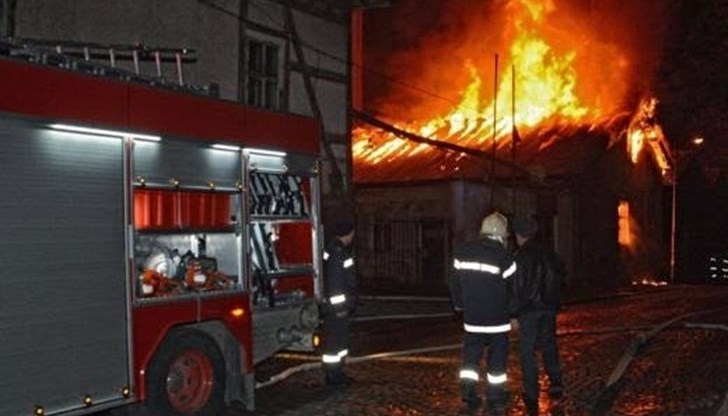 Деца са подпалили къща в монтанското село Разград съобщиха от