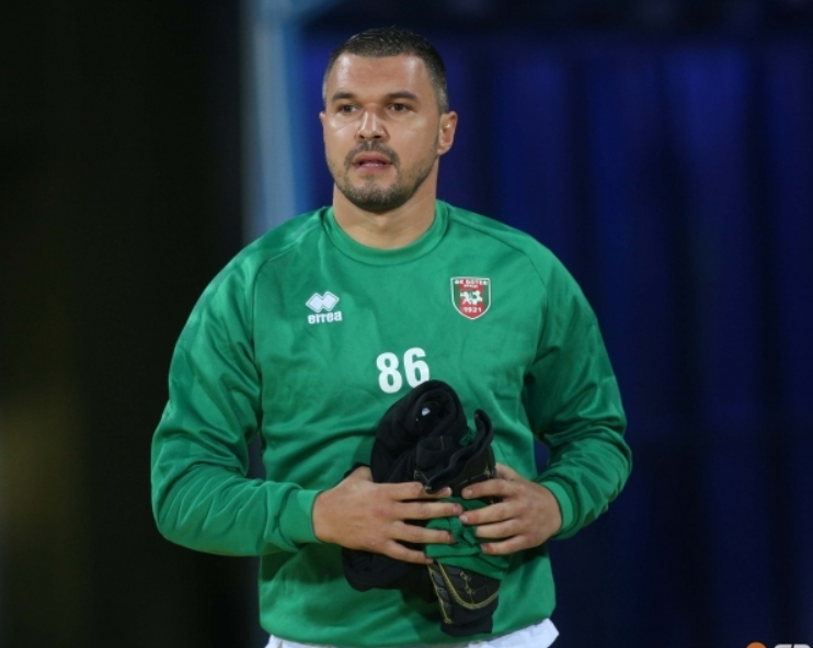 Нападателят Валери Божинов напусна Ботев Враца научи Sportal bg Опитният футболист