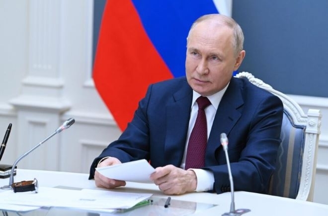Русия оставя отворен прозорец към Европа заяви президентът Владимир Путин