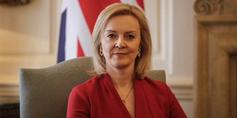 Британският премиер Лиз Тръс подаде оставка съобщава Би Би Си