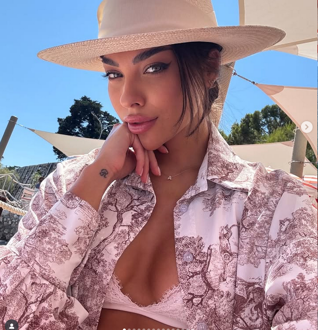 Бившата участничка от Ергенът Айлин Бобева отново взриви социалните мрежи