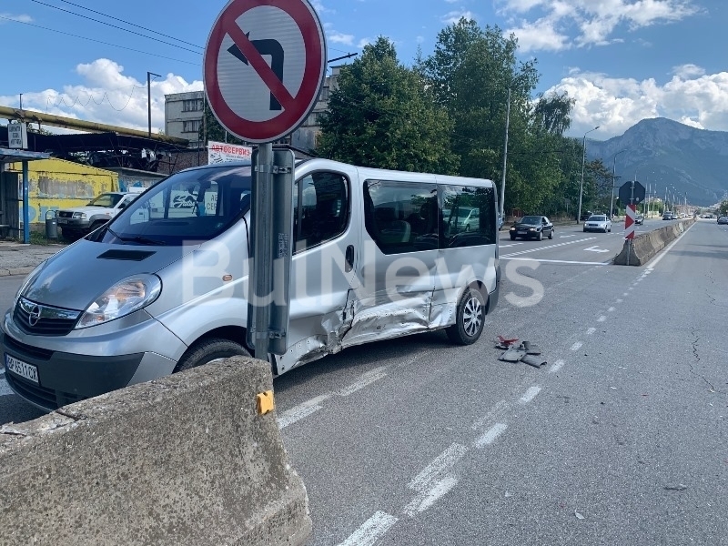 От МВР излязоха с подробности за катастрофата на възлов булевард