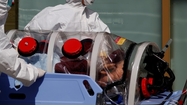 Седем от заразените с коронавирус живущи в дома в Гара