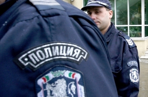 Вчера около 22 30 часа в Районно управление Средец е