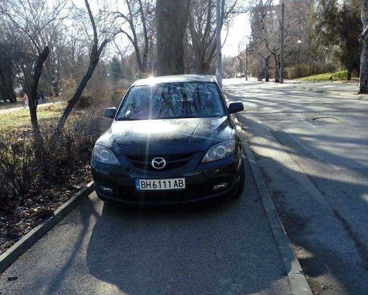 Безумното паркиране във Видин няма край а последствията за пешеходците