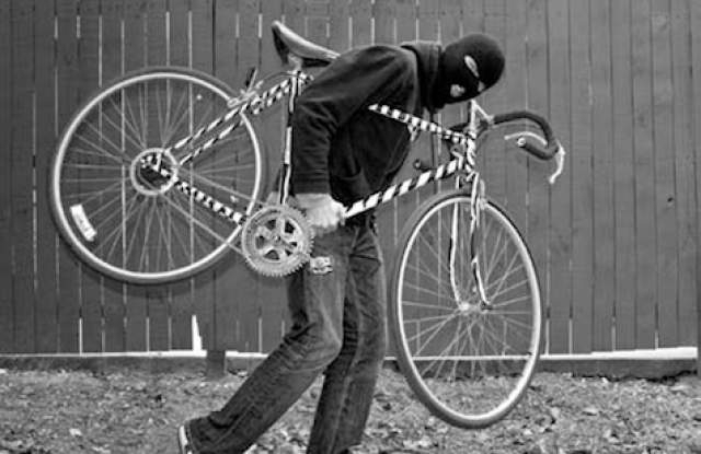 Полицаи хванали крадец отмъкнал колело във Врачанско съобщиха от пресцентъра