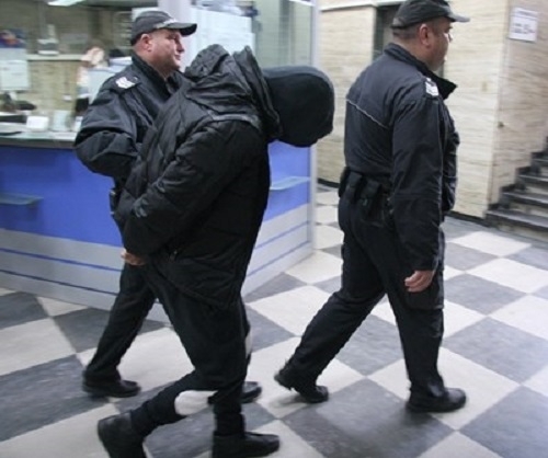 Видинчанин е нападнал и обрал мъж посред нощ съобщиха от