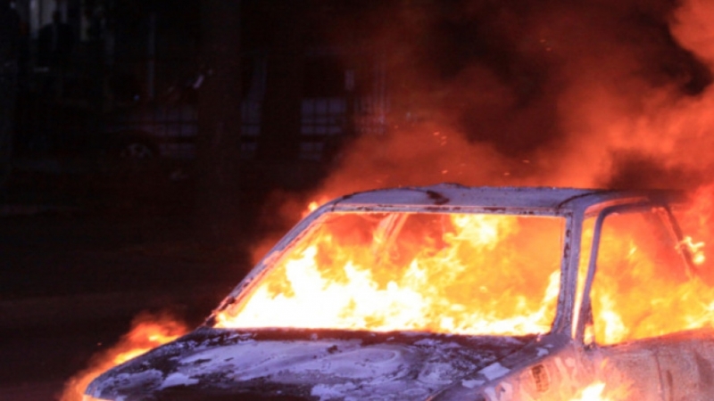 Лек автомобил Мазда е бил запален във врачанското село Лесковец