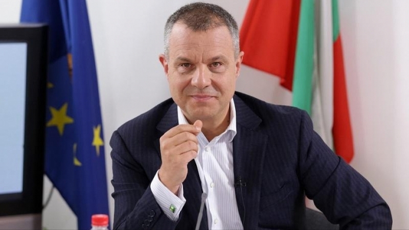 С три гласа за и два против СЕМ избра Емил