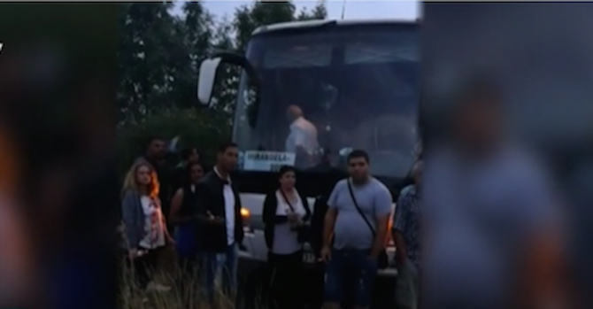 Българи прибиращи се от Испания и Франция се оказаха в