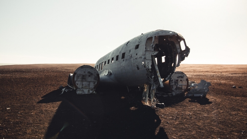 Четиричленно семейство загина при самолетна катастрофа във френските Алпи в събота