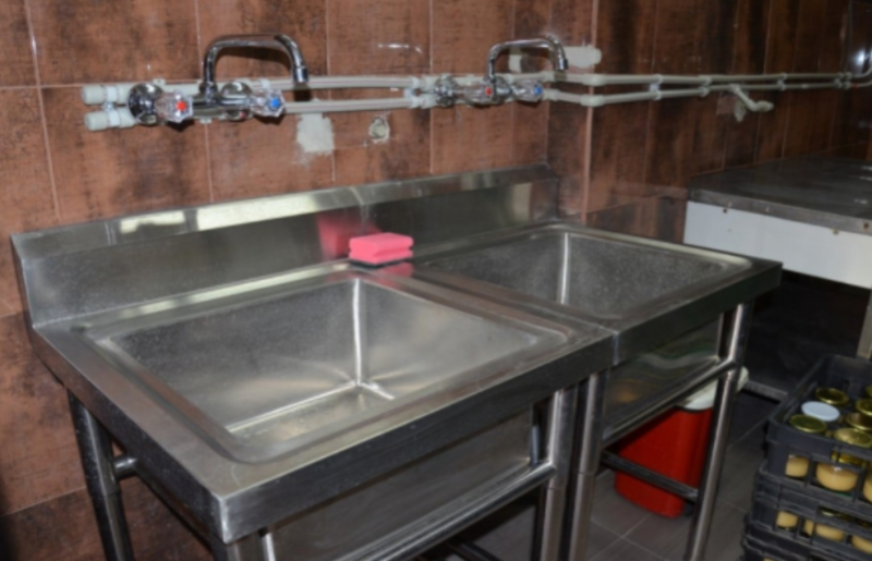 Недоволни майки се оплакаха от хигиената в държавната детска млечна