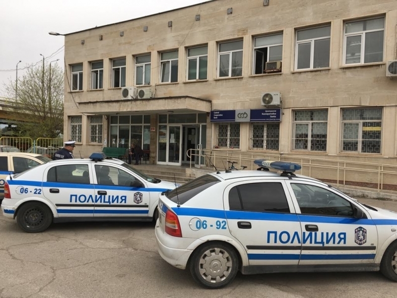 Мъж е отправял заплахи към служителка на КАТ във Враца