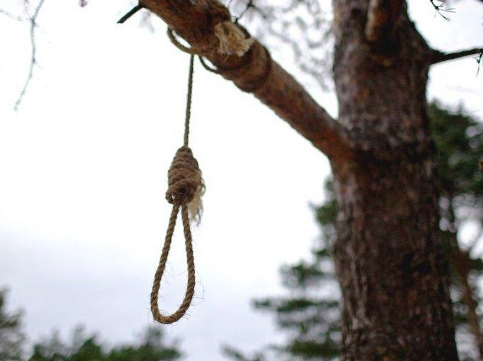 Мъж е бил намерен обесен рано тази сутрин в гориста