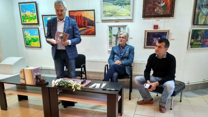 При голям интерес в художествена галерия Кирил Петров в Монтана