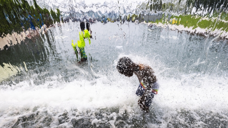 Горещините в Европа продължават температурите още се покачват Десетки линейки